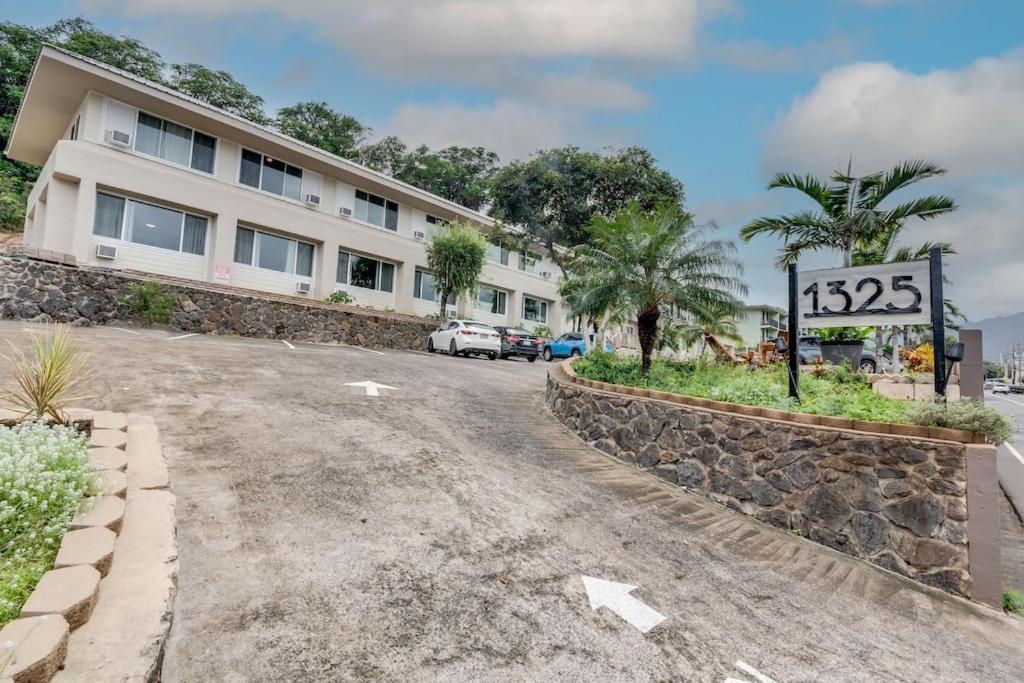 Unit 11 Maui Ohana Modern Wailuku